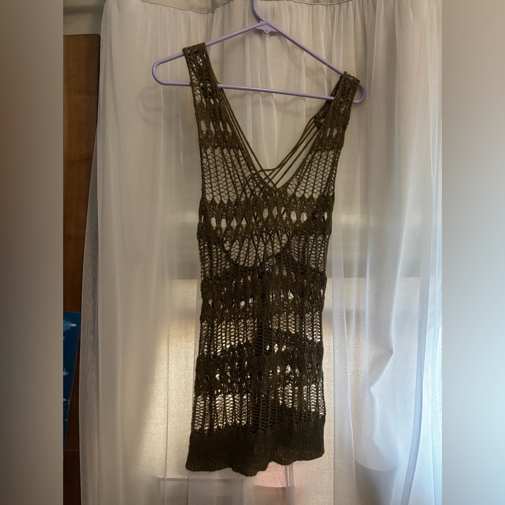 Jennifer Lopez Mossy Crochet Garment